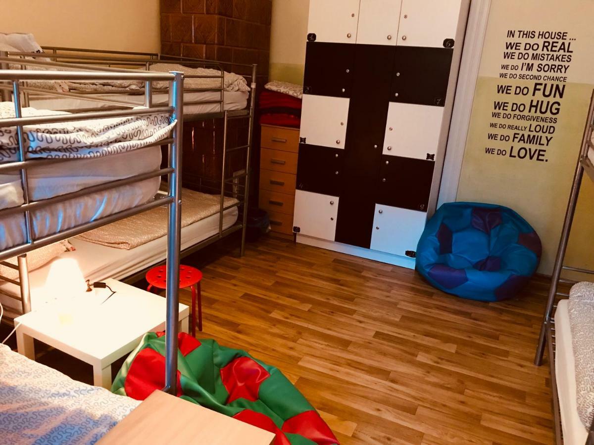 Hostel Centrum Sabot Krasków Eksteriør bilde