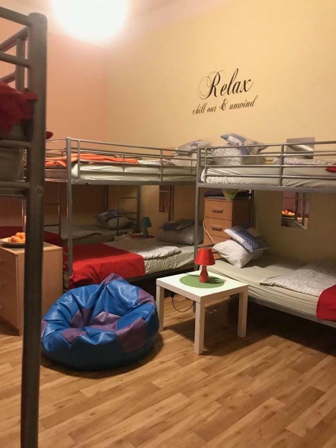 Hostel Centrum Sabot Krasków Eksteriør bilde